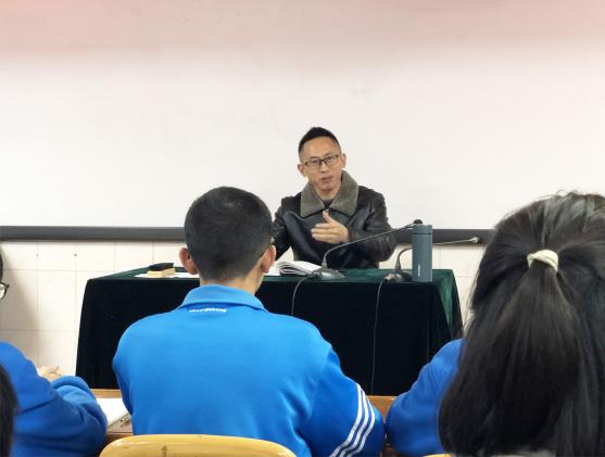 年級組長魏天學總結(jié)發(fā)言