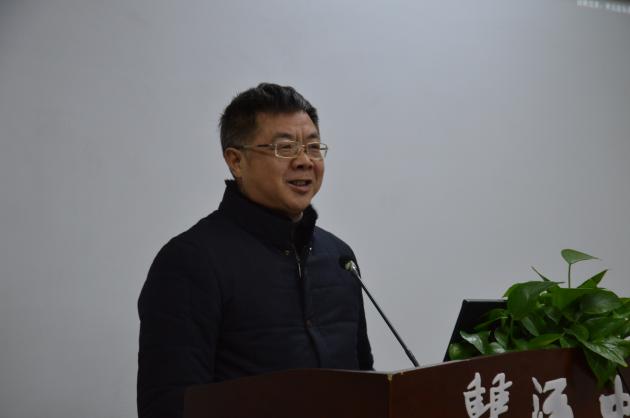 龍清明校長(zhǎng)講話