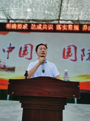 圖2：杜主任激情演講