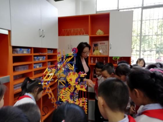 老師給大家介紹雙中哥哥姐姐們的作品