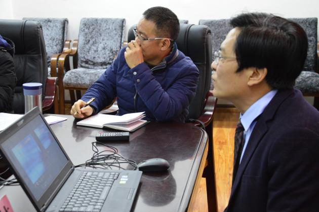 李松林教授與崔老師交流