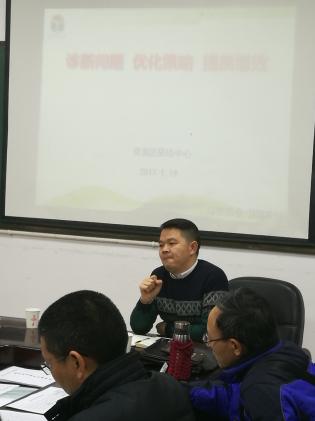 歷史研培員匡世國(guó)老師發(fā)言