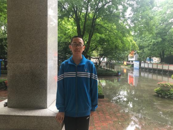 高二3班 王碩
