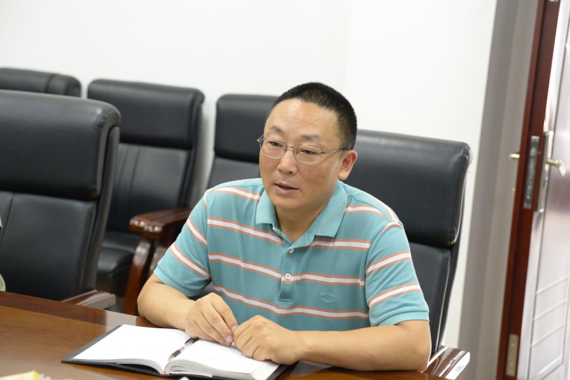 研培處主任彭春暉主持儀式