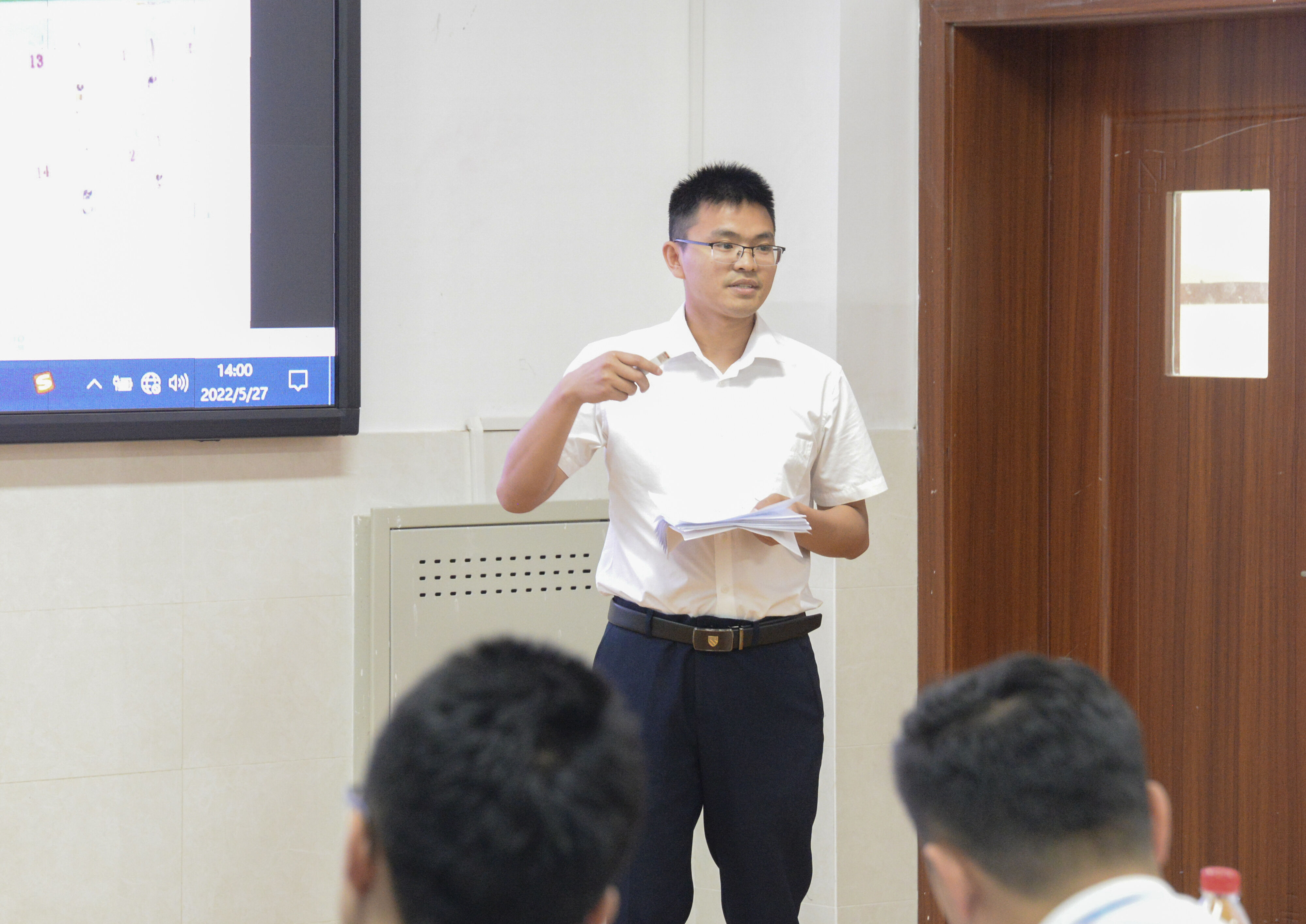 雙流中學(xué)龍勇老師展示治班策略
